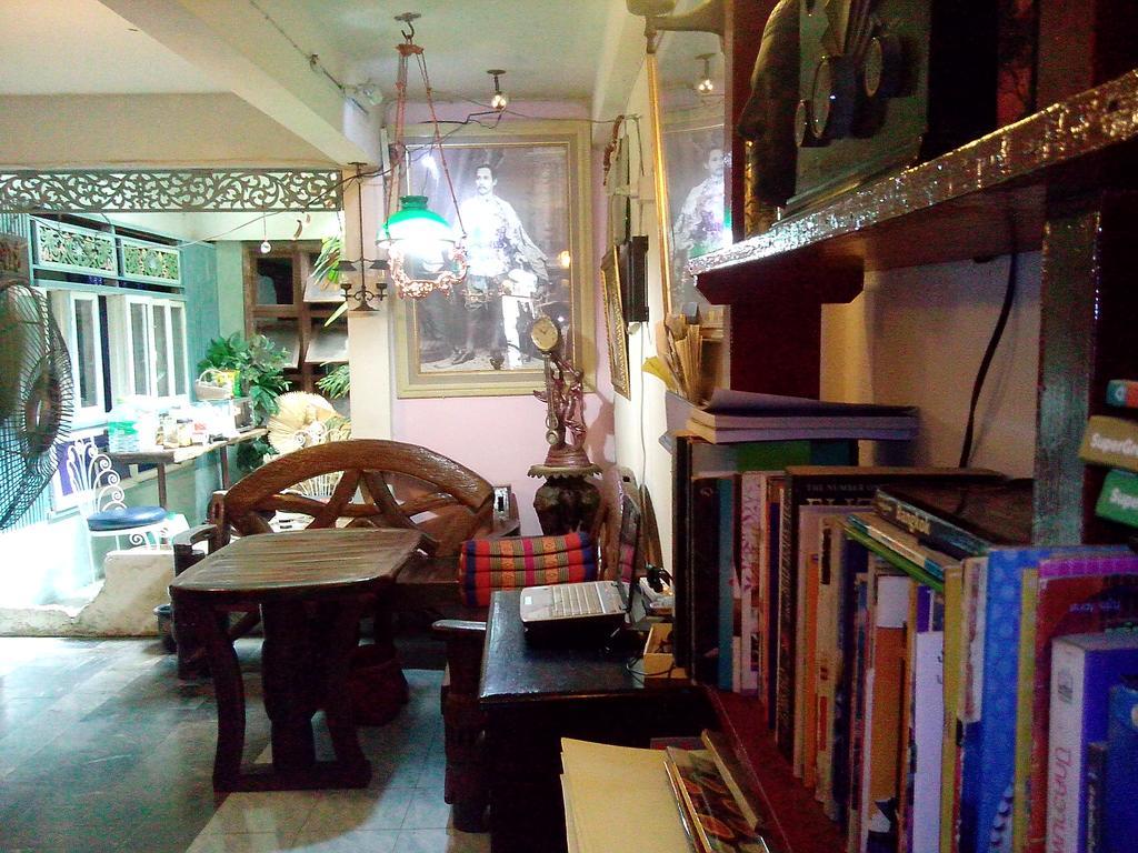 Hotel Cafe De Baan Raow Bangkok Exterior foto