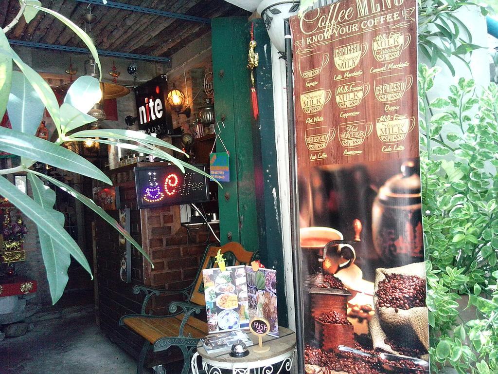 Hotel Cafe De Baan Raow Bangkok Exterior foto