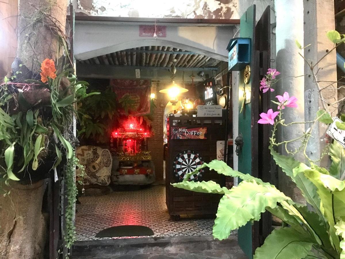 Hotel Cafe De Baan Raow Bangkok Exterior foto